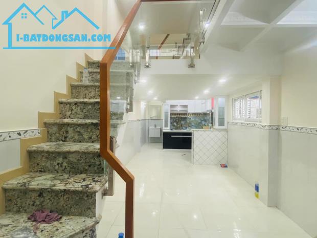 Kẹt tiền bán gấp căn nhà, HXH đường Nguyễn Thiện Thuật, Q3, Giá 3 tỷ 5 TL đang cho thuê 17 - 3