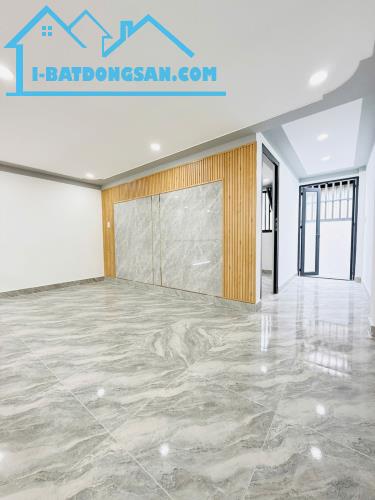 Bán nhà HXH, 50m2, đường Nguyễn Thị Kiểu, Quận 12, 2 tầng, giá 2 tỷ 450 còn thương lượng. - 2