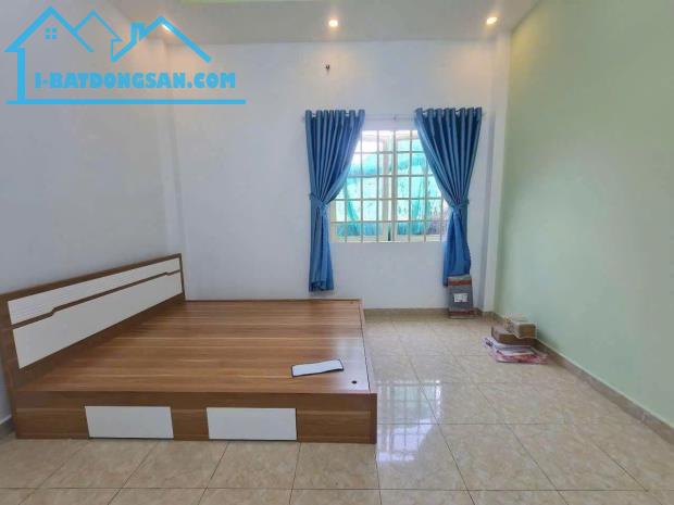 Bán gấp nhà Hương Lộ 2 gần ngã tư 4 xã 46m2 ,2 Tầng Nhỉnh 3 tỷ - 1