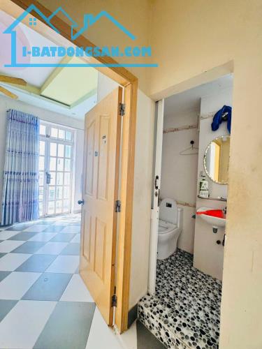 Bán nhà hẻm 8m Âu Dương Lân - Tạ Quang Bửu, Q8,  DT: 5.1x10m, 4 Tầng - 3PN, 7.8 tỷ - 4