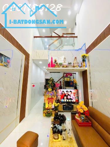 VTK2502-41

VY 68 -NGAY CHỢ PHÚ LÂM QUẬN 6 - HẺM XE HƠI THÔNG CÁCH MT BÀ HOM 1 CĂN -