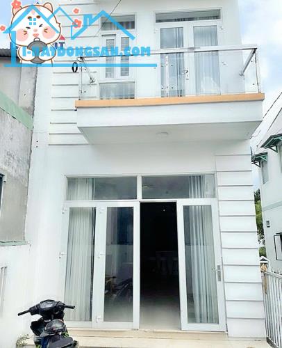 Nhà Lầu góc 2 MT P. Thống Nhất, BH. 81m2, Gần Khu Văn Hoa ViLLas. Giá chỉ 3,6tỷ TL - 4