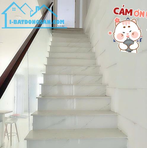 Nhà Lầu góc 2 MT P. Thống Nhất, BH. 81m2, Gần Khu Văn Hoa ViLLas. Giá chỉ 3,6tỷ TL