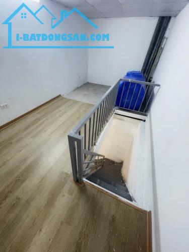 BÁN NHÀ 2 TẦNG QUẬN TÂY HỒ VỀ Ở NGAY - 2