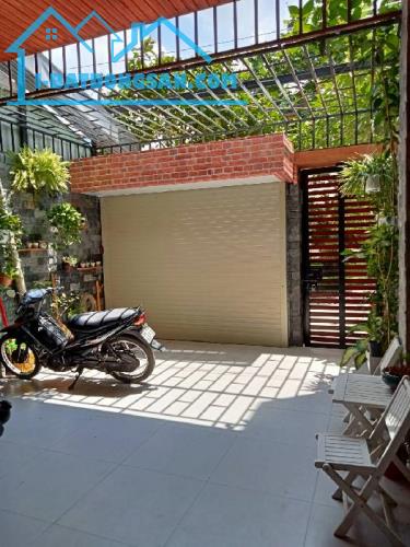 NHÀ 4.5 X 20M- 4 TẦNG- ĐƯỜNG LẺ CƠ 12M- GIÁ NHÍCH 11 TỶ. - 3