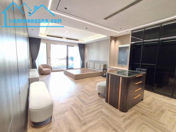 Bán Nhanh Căn 101m2 Phố Nguyễn Văn Cừ Long Biên 8T Kinh Doanh Gara 6 Ô Tô Chỉ 27.X Tỷ - 1