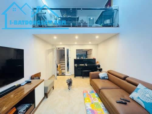 "Bán nhà phố Kim Ngưu, Hai Bà Trưng 65m, 4 tầng, Giá: 17 tỷ. LH: 0937158386 - 3