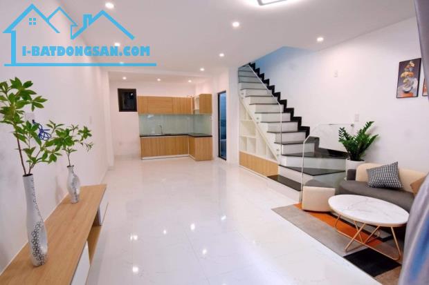 ♥ Nhà K Hoàng Diệu 36m2, kiệt gần dễ đi 2 tầng, xinh xắn sạch đẹp ở ngay, 2.4 tỷ