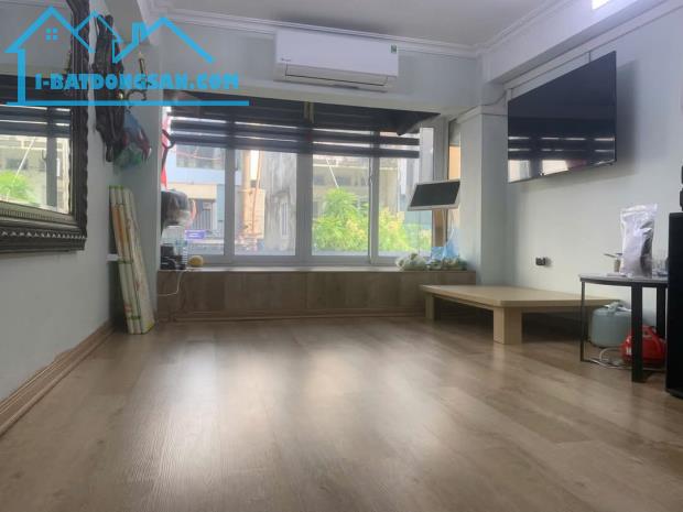 Bán nhà mặt phố Thụy Khuê, view hồ Tây cực đỉnh, 28m2, 6 tầng, nhỉnh 13 tỷ - 2