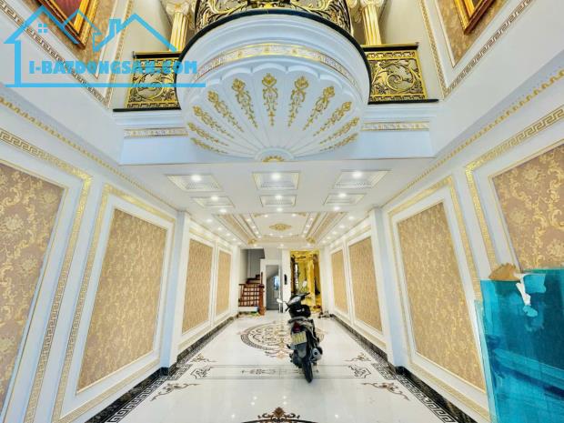 Bán nhà mặt phố Đàm Quang Trung, Đi bộ ra Aeon Long Biên - KD sầm uất, 52,3m x 7T. - 2