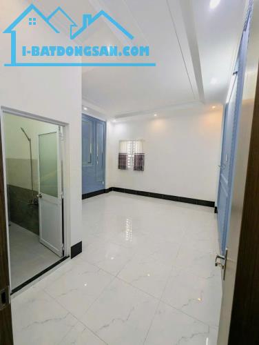 NHÀ THUÊ 8tr/tháng-3pn KDC PHƯỚC KIẾN - 3