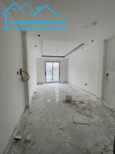 Bán nhà phố ngọc lâm khu vực kinh doanh buôn bán sầm uất