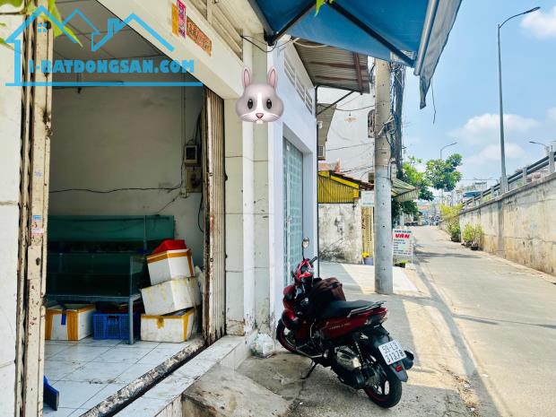 Bán nhà mặt tiền kinh doanh ngay cầu nhị thiên đường,  ngang 4m