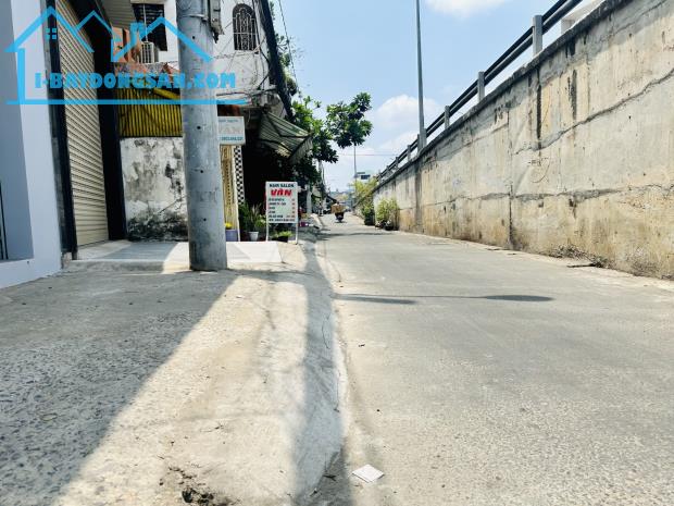 Bán nhà mặt tiền kinh doanh ngay cầu nhị thiên đường,  ngang 4m - 2