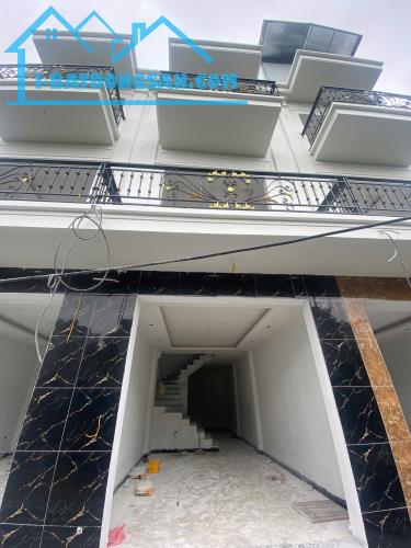 BÁN NHÀ 4 TẦNG ĐẠI THÀNH – 50M² – CÁCH TRỤC CHÍNH 50M – NHÀ ĐẸP Ở NGAY – GIÁ CHỈ NHỈNH 3 T