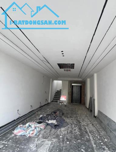 BÁN NHÀ MỐI PHỐ NGUYỄN VĂN CỪ, GARA Ô TÔ - 7 TẦNG THANG MÁY 40M2, 7 TẦNG, MẶT TIỀN  4M, - 1