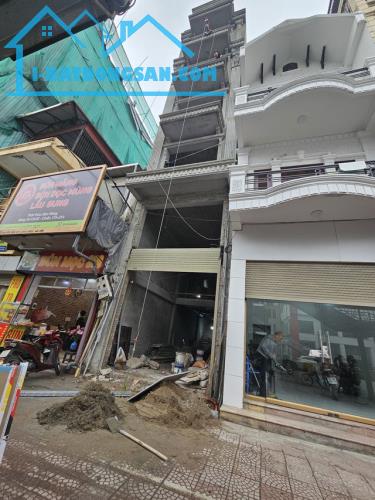 BÁN NHÀ MẶT PHỐ NGUYỄN VĂN CỪ- LONG BIÊN, 60.4M2,7  TẦNG, MẶT TIỀN 4ML, 29.8 TỶ.