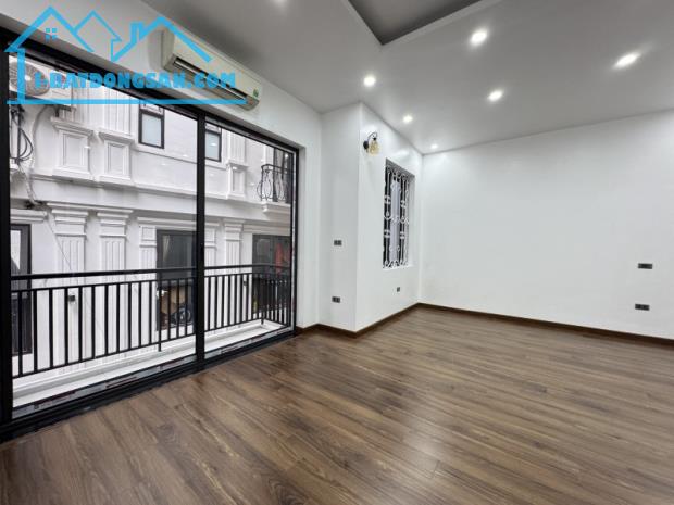Bán nhà Nguyễn Sơn,Long Biên 5 tầng,68m,Mt5.8m gần oto tránh nhỉnh 13 tỷ - 2