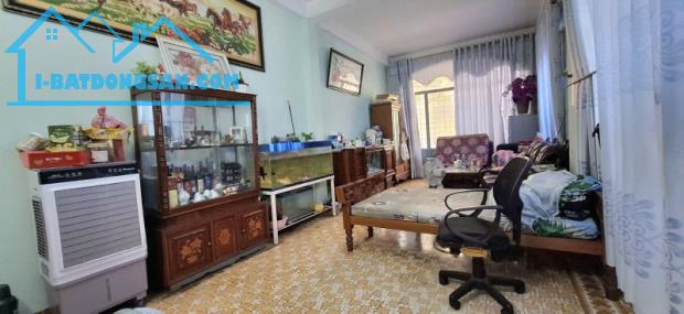 ♣ Mặt Tiền Hoàng Diệu 2 mặt thoáng, gần Nguyễn Văn linh 60m2, 4 tầng, KD VIP 9.x tỷ - 2