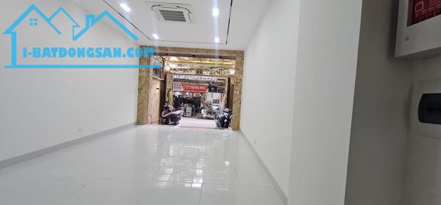 Siêu Hiếm - Kinh Doanh Đỉnh - Thang Máy - Xã Đàn -ĐĐa - Dt:104m2/5tang/4,5mMT*nhỉnh 30 tỷ