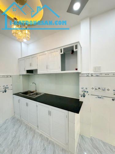 Nhà mới 100% 1 lầu Bùi Minh Trực P5Q8 full nội thất - 1