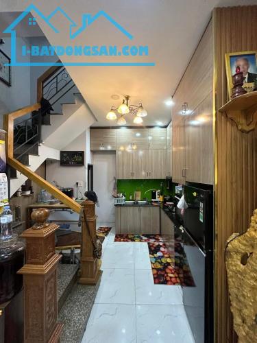 SIÊU PHẨM NHÀ ĐẸP 3 TẦNG NGAY GÒ DẦU TÂN PHÚ SÁT HẺM XE TẢI- 28M2 NỞ HẬU 4.3M -CHỈ 3 TỶ XX - 2