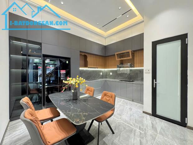 Nhà mới Q Hải Châu, ra phố đi bộ 0.5km, đầu tư cho thuê được 20tr/tháng - 2