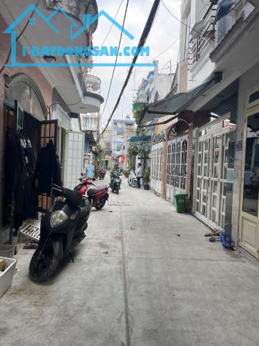 Ngợp bank,cần bán gấp nhà hẻm xe hơi Trường Chinh, vị trí VIP, đúc BTCT nhỉnh 2 tỷ, bao rẻ - 2
