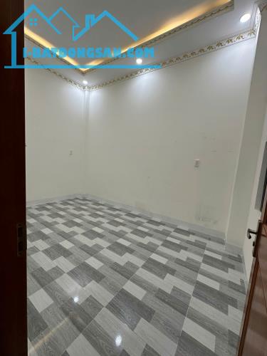 Cho thuê nhà 1 trệt 2 lầu cổng sau công ty Pouchen,Phường Hoá An, Biên Hòa 70m2 Gía 9Triệu - 1