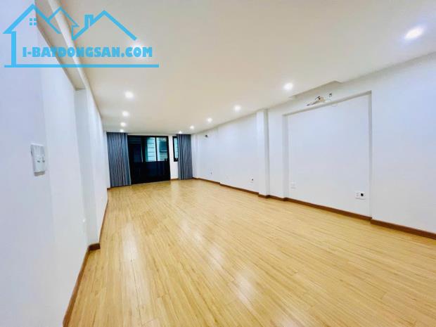 Bán Nhà Nguyễn Khang, 73m², 7 Tầng, Ô Tô Vào Nhà Giá Chỉ 29 Tỷ - 1