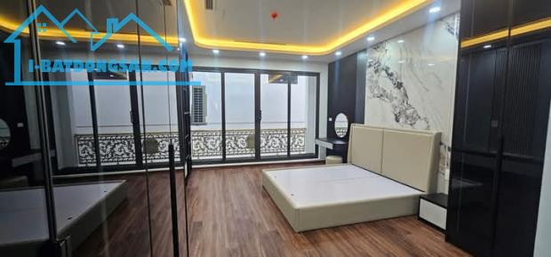 Bán nhà mặt phố trung tâm Q. Đống Đa DT 106m x 5T. Mặt tiền 4.5m - 1