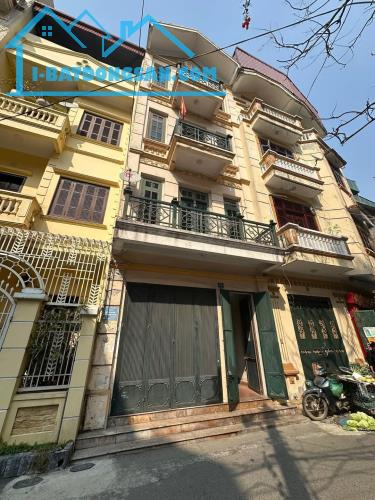 Nhà Phân Lô Hoàng Ngọc Phách 61m2 x 4 Tầng MT 5m KD OTO Đỗ Cửa LH 0934550556 - 1