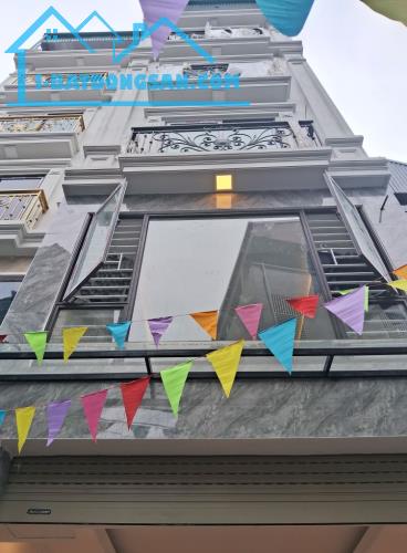 BÁN NHÀ THẠCH BÀN - THANG MÁY - GARA Ô TÔ - 45M2 GIÁ HƠN 8 TỶ - 1