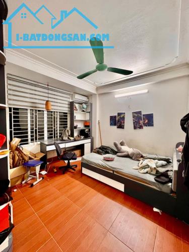 Bán Nhà Tân Triều Ngõ 124 30m2 5 tầng nhà đẹp ở ngay chỉ 5.4T. - 2