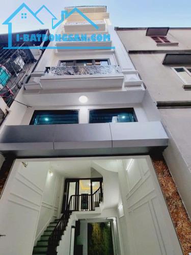 THANH LIỆT - KIM GIANG Ô TÔ VÀO NHÀ , VỪA Ở VỪA CHO THUÊ  51,3m , 6 tầng , 3,4 mặt tiền ,