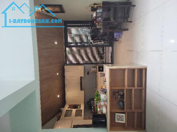 NHÀ CỰC ĐẸP PHẠM VĂN ĐỒNG - 5 PHÚT RA SÂN BAY - HXH - DT103M² - 4 TẦNG LẦU - NHỈNH 12 TỶ - 3