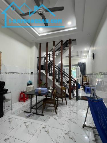 Ngay Góc Nguyễn Thị Tú & Lê Trọng Tấn - Bình Tân,  Đường 10m thông - 83m2 - 2 tầng - 4,6 - 4