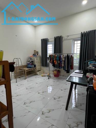 Ngay Góc Nguyễn Thị Tú & Lê Trọng Tấn - Bình Tân,  Đường 10m thông - 83m2 - 2 tầng - 4,6