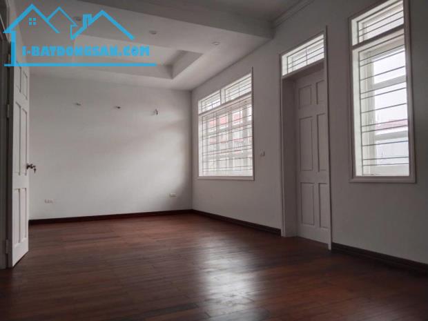 +NGỌC THỤY -LONG BIÊN-DT170/222M2- 4T-MT10M -NHỈNH 26 TỶ (đàm phán).  + Vị trí ĐẮC ĐỊA MẶT - 1