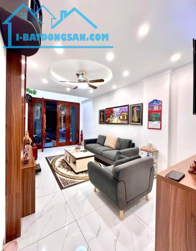 CỰC ĐẸP BỒ ĐỀ - Ô TÔ VÀO NHÀ - FULL NỘI THẤT – NHÔ 9 ĐỒNG - 1