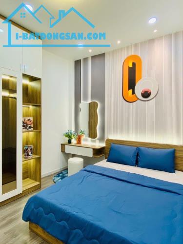 NHÀ ĐẸP - GẦN CÔNG VIÊN LÀNG HOA & CHỢ ĐÊM HẠNH THÔNG TÂY QUANG TRUNG - HXH - DT 44M² - 2 - 5