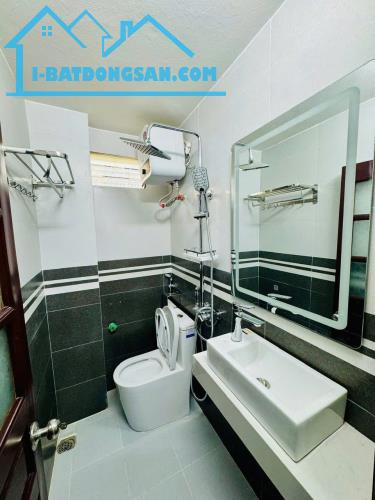 Cho thuê nhà nguyên căn Phố Bùi Xương Trạch, 5 tầng, 33m2, 7 ngủ, 14 Triệu vào ngay - 4