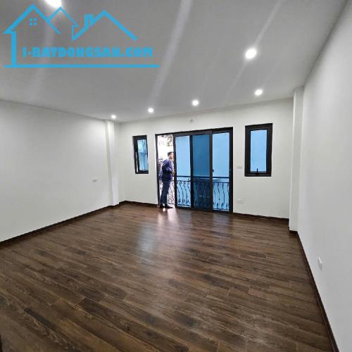 +GIÁ  TỐT-NHÀ ĐẸP THƯỢNG THANH -6 tầng 4 ngủ-mới tinh- nhỉnh  7  tỷ -4 thoáng -NỘI THẤT C - 3