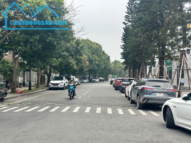 ĐẲNG CẤP BIỆT THỰ VINHOMES RIVERSIDE 250M, 4T, MT10M, GẦN TT HỘI NGHỊ QUỐC TẾ ALMAZ. - 5