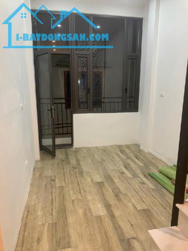 Trương Định 32m2 5 tầng 6 phòng ngủ , ngõ thông . Giá 5,85 tỷ - 2