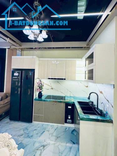 NI SƯ HUỲNH LIÊN - HẺM RỘNG - SÁT MẶT TIỀN - 40M2 - 1