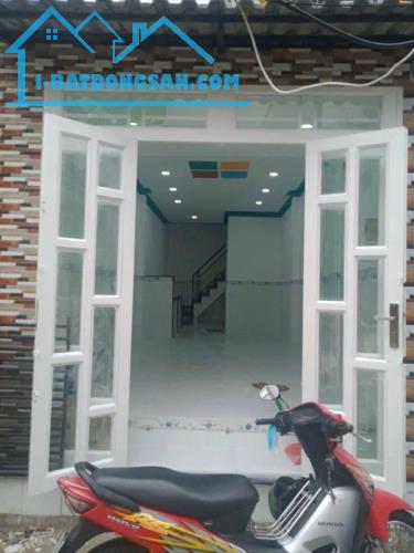 Chiến lược- bình tân hẻm 4m thông sát mặt nhậu, 2 tầng mới đẹp- 27m2 - sổ đẹp . 3.1Tỷ - 2