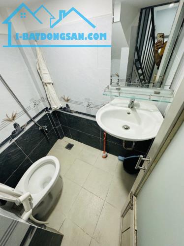 TÂN PHÚ GIÁP TÂN BÌNH, 2 TẦNG CHẮC CHẮN, NỞ HẬU HOÀN CÔNG ĐỦ, CHÀO CHỈ 2.x TỶ, TẶNG NỘI - 3