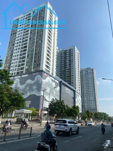 Bán Officetel Central Premium Q8, 39m2 Full nội thất, giá 2,3 tỷ bao hết View hồ bơi - 4