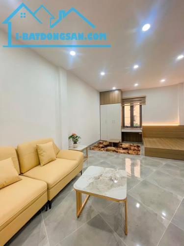 CĂN NHÀ NGAY SÁT PHỐ- Trần Hữu Tước(Hồ Đắc Di) 44m2/6 Tầng, MT 4m 10.95 Tỷ - 2